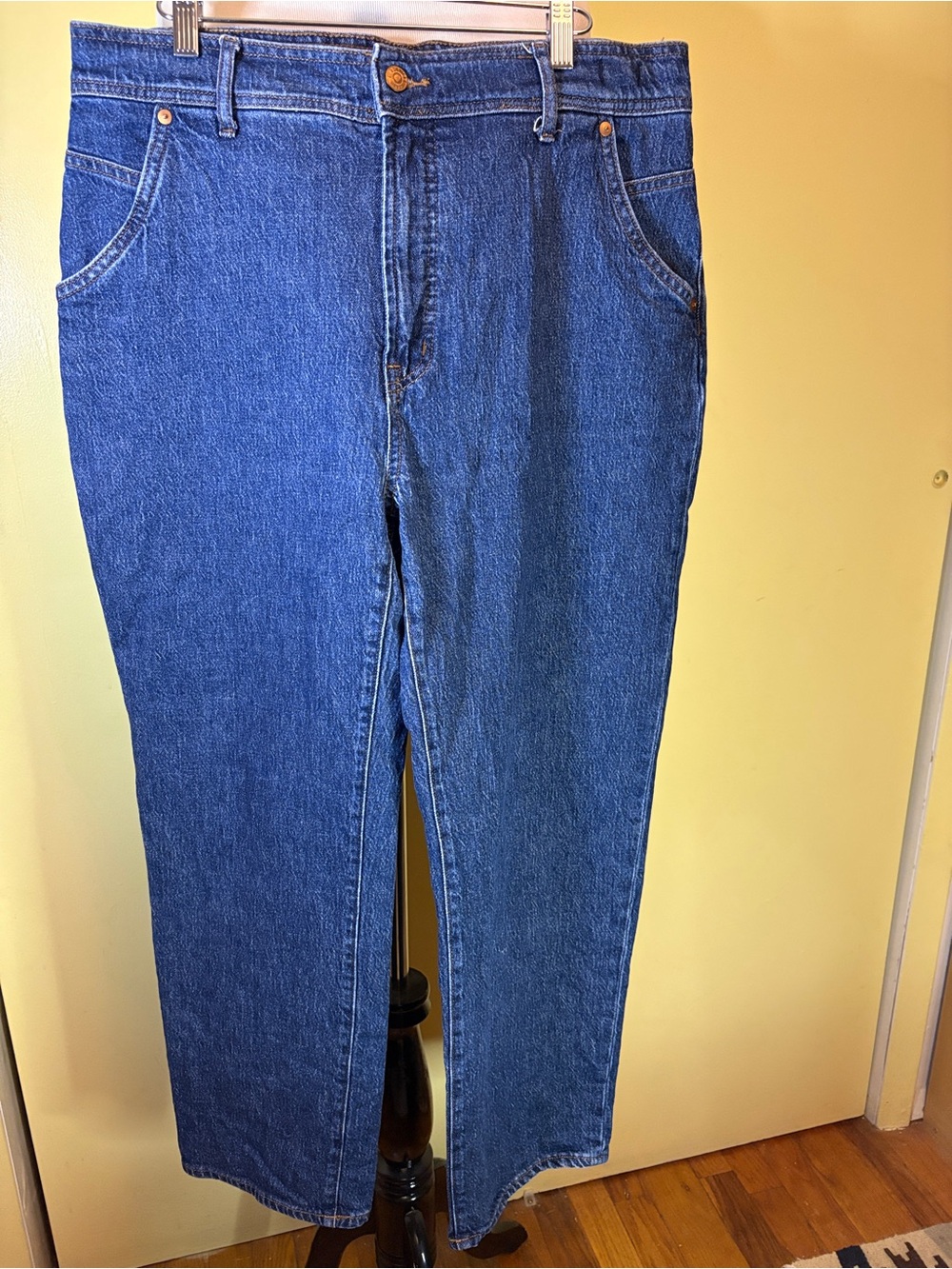 Madewell The Perfect Vintage Straight-Leg Jeans in Dark Blue - Picture 3 of 10